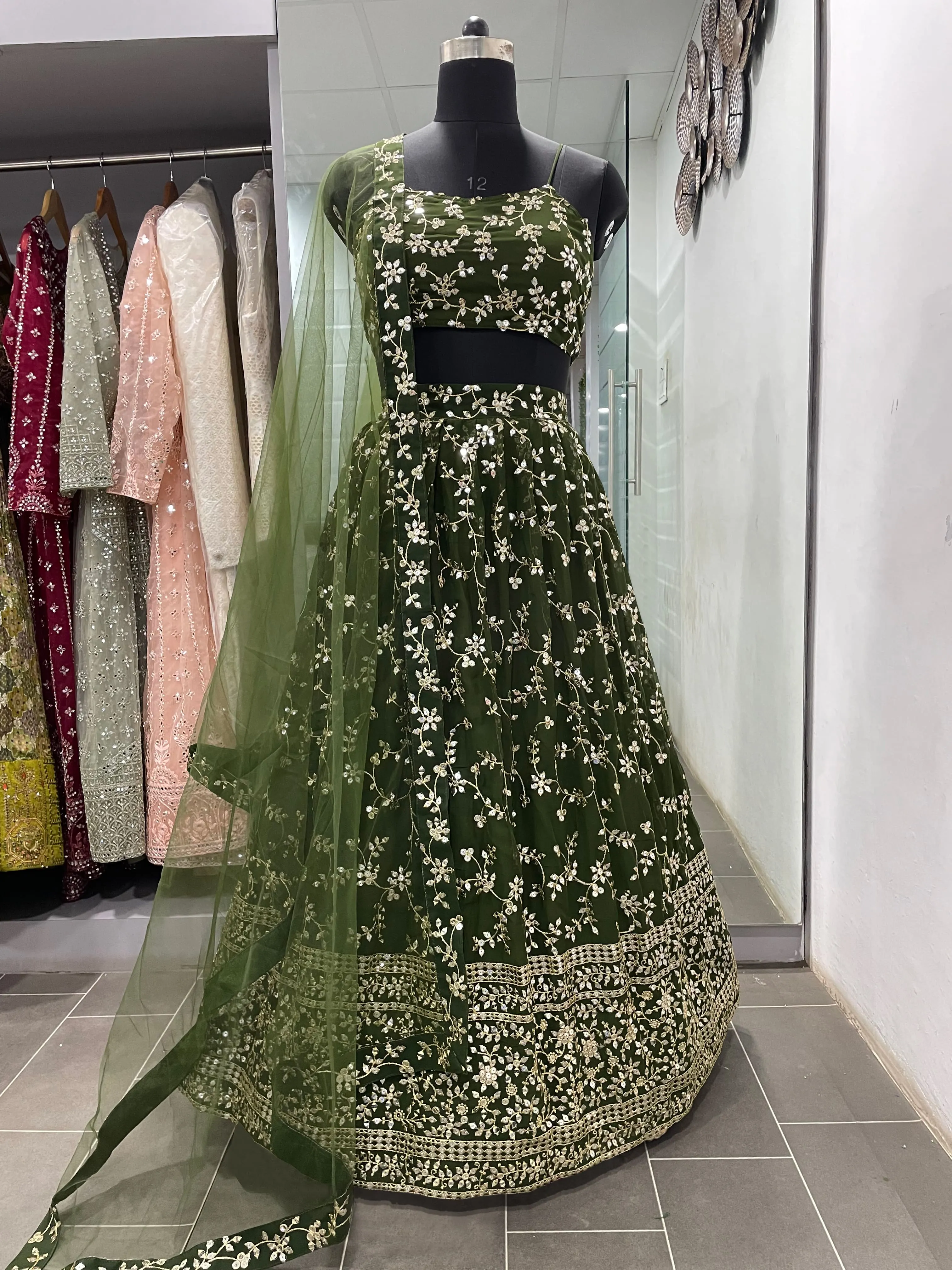 buy-designer-lehengas-for-mehendi-online