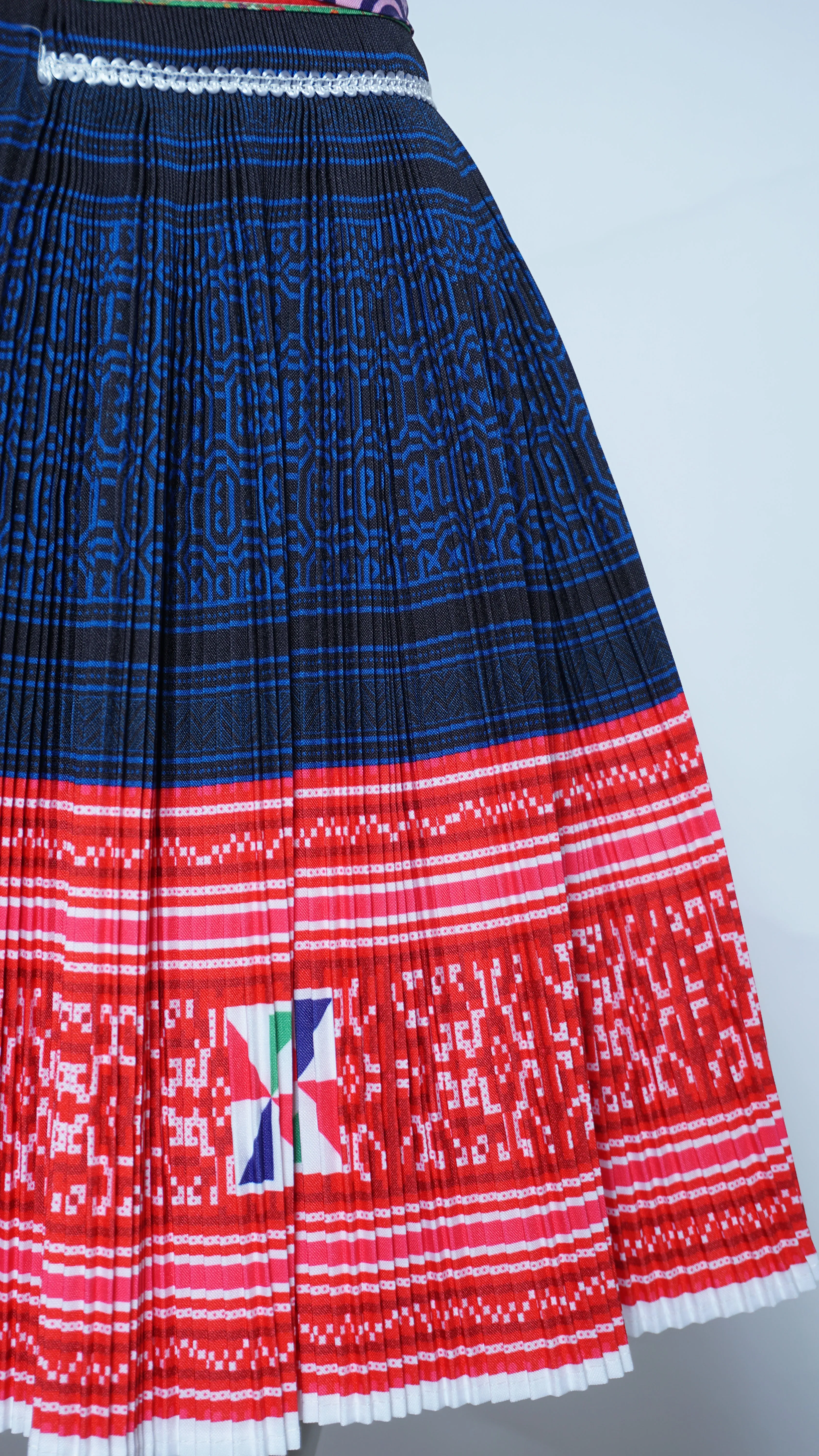 Printed Navy Blue Plain Skirt (42x19)