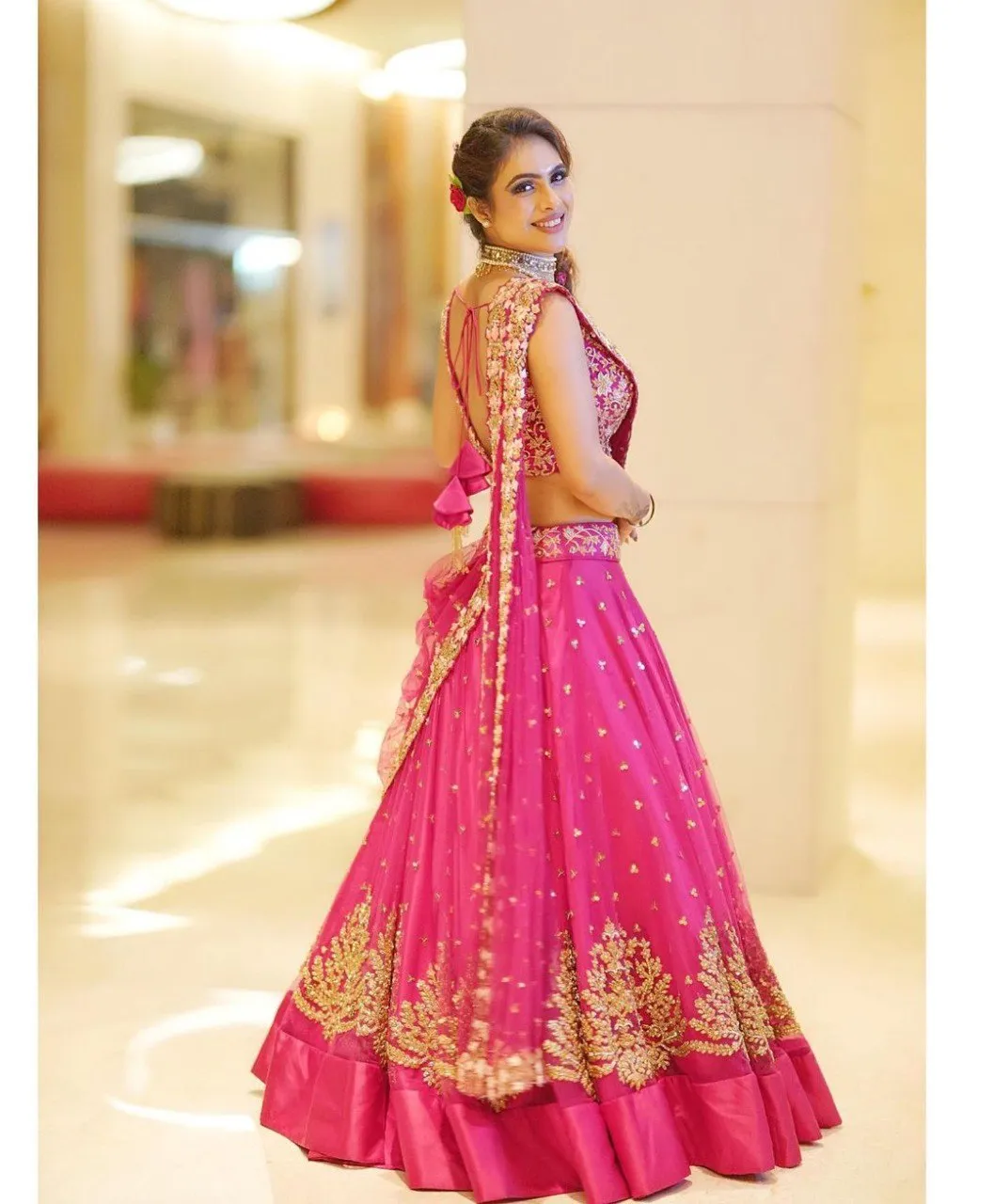 WEDDING-WEAR-RED-THREAD-WORK-VELVET-LEHENGA