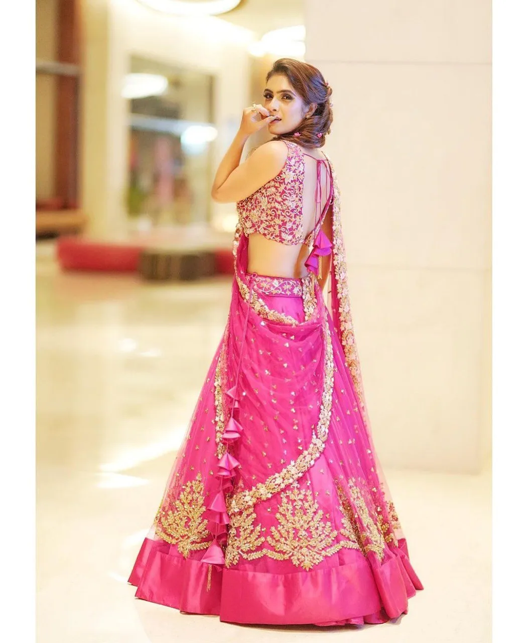 WEDDING-WEAR-RED-THREAD-WORK-VELVET-LEHENGA